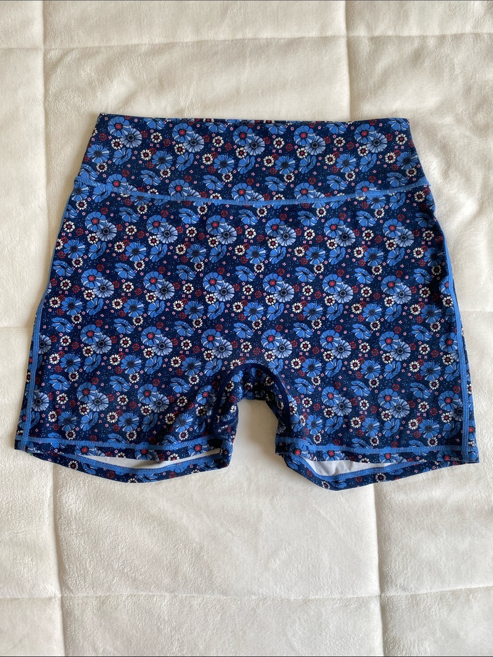 Buff Bunny Seamless Floral Shorts XL